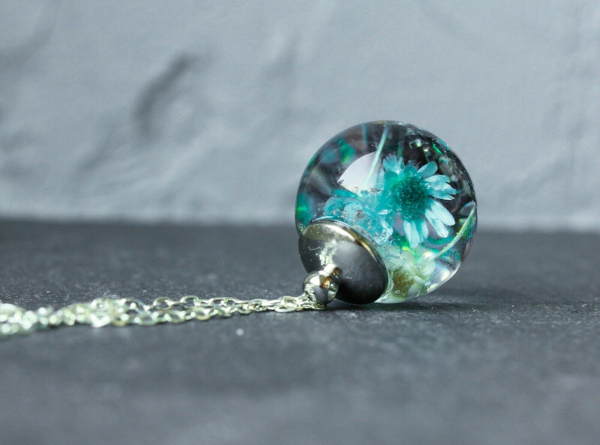 Halskette Blüten Glaskugel silber romantisch Natur Geschenk Frau Freundin Mutter